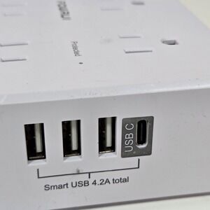 POWRUI 6 Outlet Power Strip Surge Protector with 3 USB Ports and 1 USB-C White